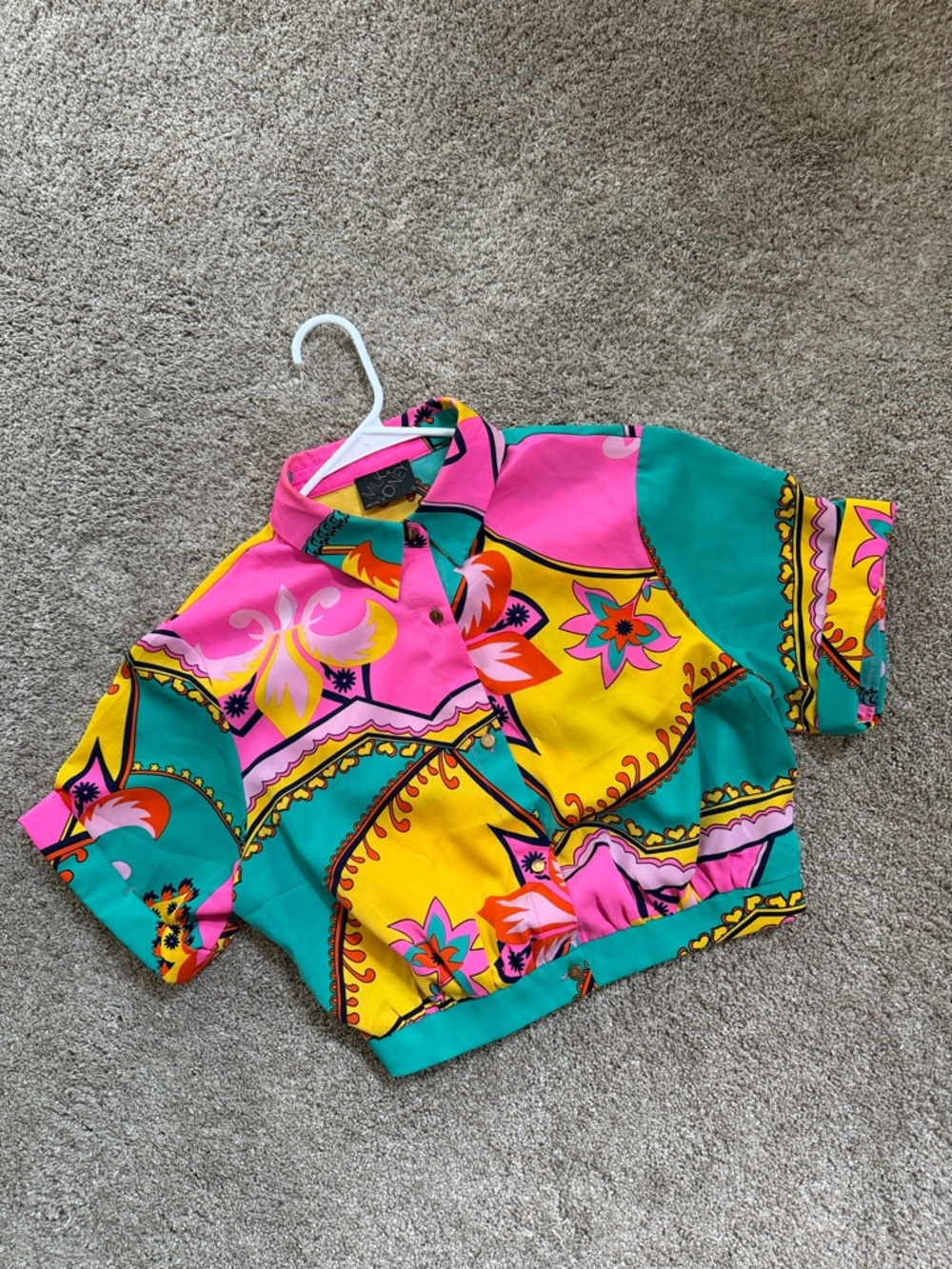 Milk & Honey Retro Cropped Blouse - Picture 3 of 9